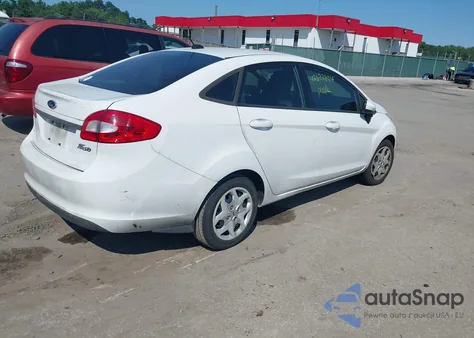 2013 Ford Fiesta S z USA, uszkodzony, nr VIN 3FADP4AJ7DM184180